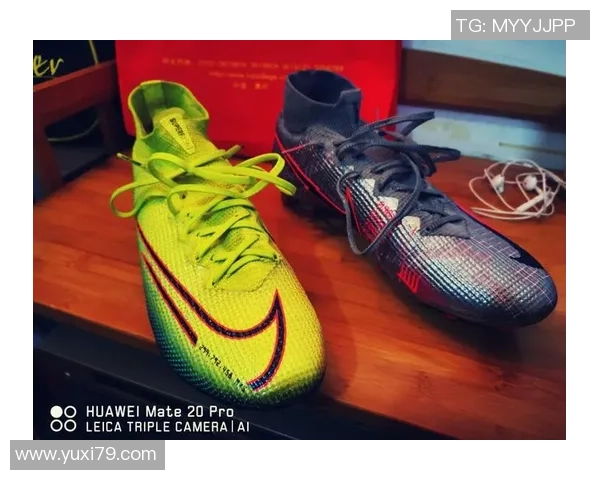 球星穿皮卡丘配色足球鞋亮相赛场引热议 创意与激情完美结合